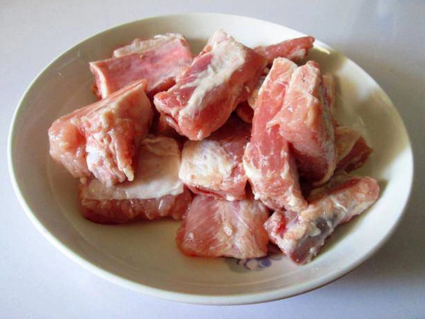 Sườn chua ngọt làm thế này thì thơm ngon lạ miệng hơn hẳn, nấu bao nhiêu cơm cũng hết! - Ảnh 2.