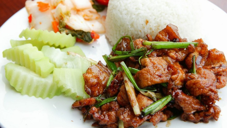 thịt ba chỉ chưng mắm tôm