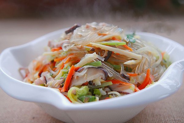 mực khô xào miến