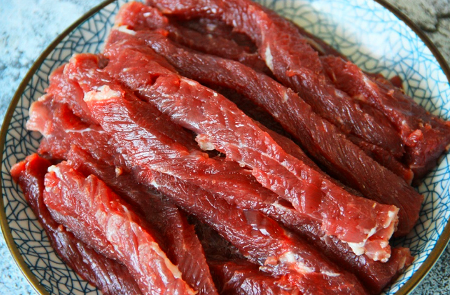 Đây là cách làm 3 món thịt khô tuyệt ngon cho ngày Tết Nguyên đán - Ảnh 1.