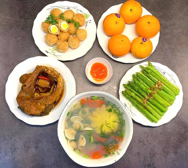 thuc don bua com gia dinh anh 2