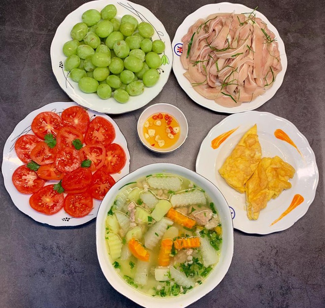 thuc don bua com gia dinh anh 7