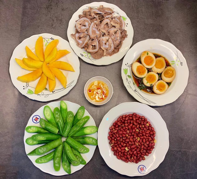 thuc don bua com gia dinh anh 8