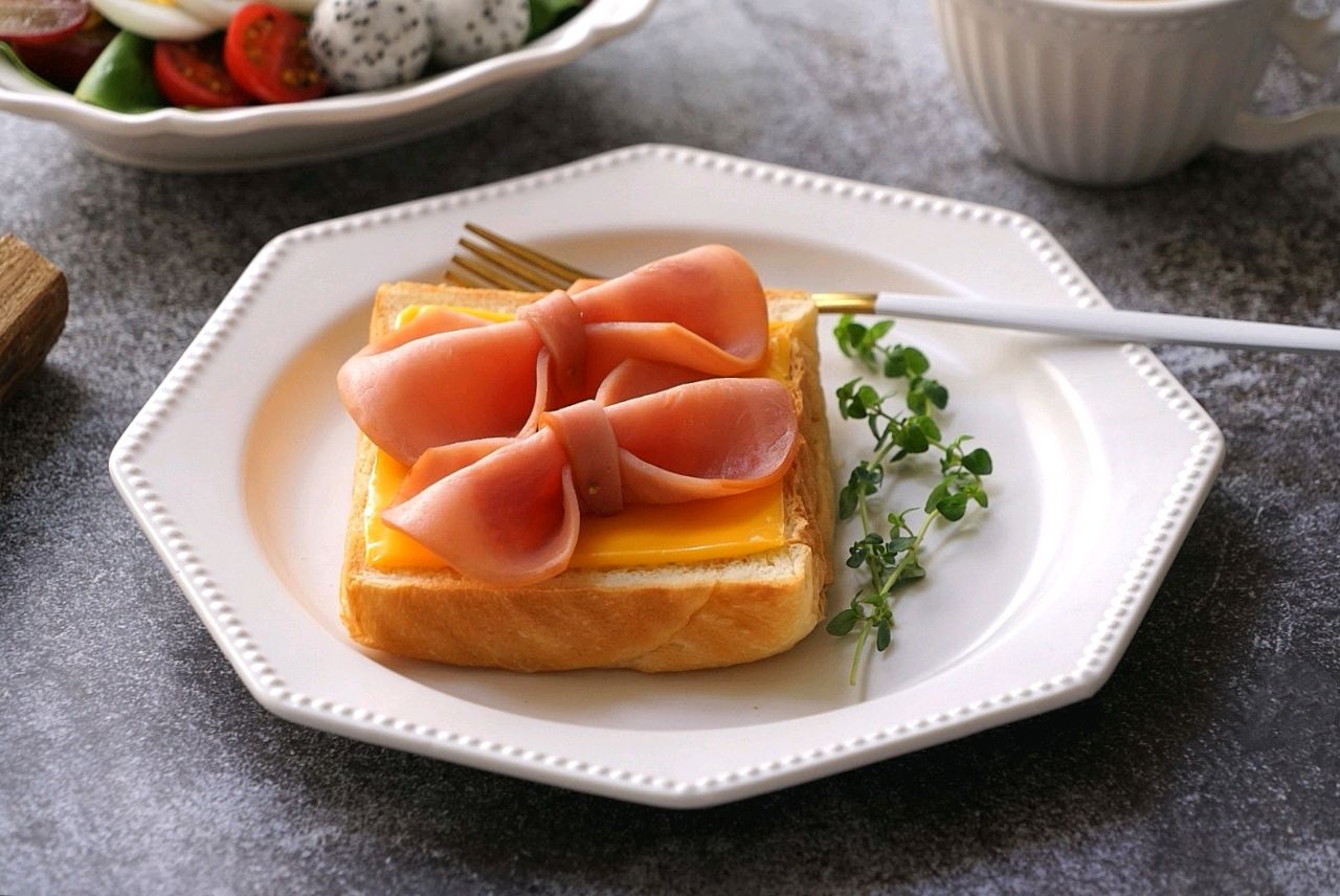 Cách làm bánh mì ăn sáng cực đơn giản mà ngon đẹp