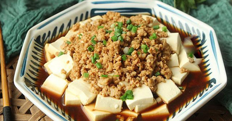 Vừa ngon vừa rẻ chỉ với 50K có ngay món đậu sốt thị băm