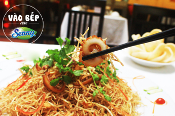 Gỏi mực khoai môn chiên, giòn ngon,  lạ miệng cho cả nhà