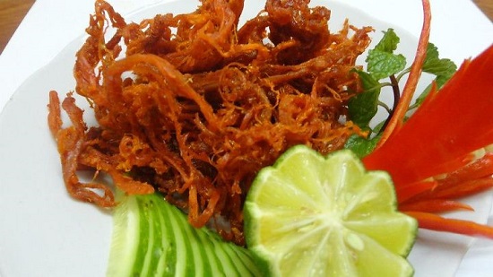 Công thức làm làm bò khô xé sợi thơm ngon hấp dẫn lai rai cuối tuần.