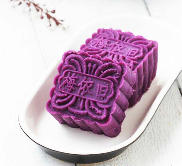 Không cần lò nướng, làm bánh trung thu thơm ngon, đẹp bất ngờ.