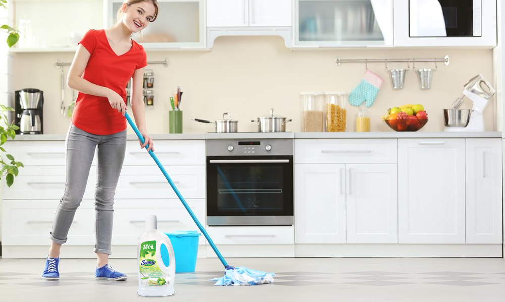Dọn nhà đón Tết với nước lau sàn Senny thiên nhiên hương sả chanh