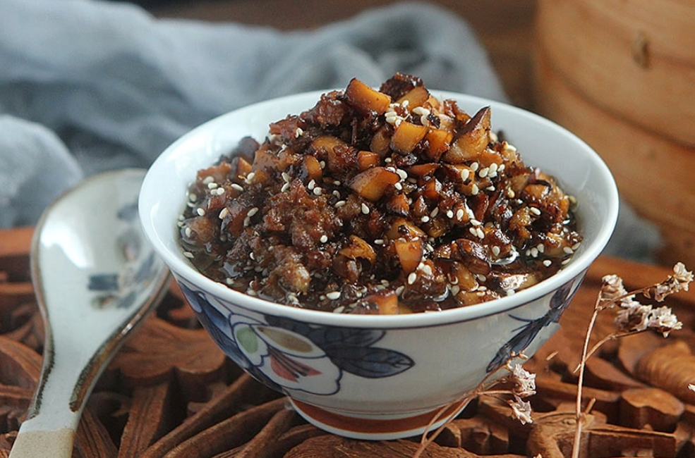 Bò băm sốt nấm hương thơm ngon nhức nách, ăn cực đưa cơm