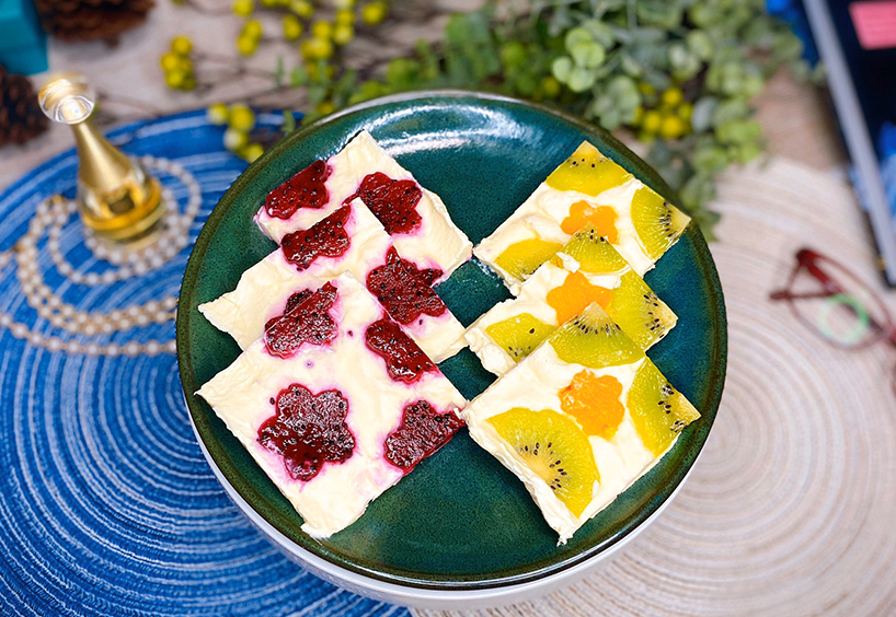 Cách làm trái cây sữa chua không cần khuôn chỉ nhìn thôi đã mê