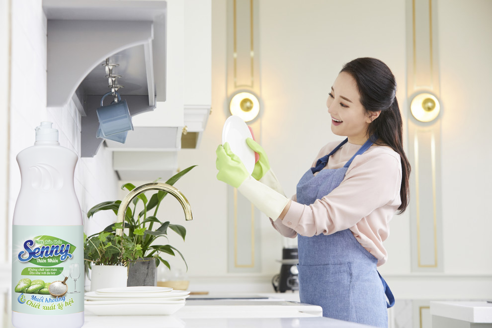Nước rửa chén Senny lô hội an toàn cho da tay, chị em nội trợ thích mê