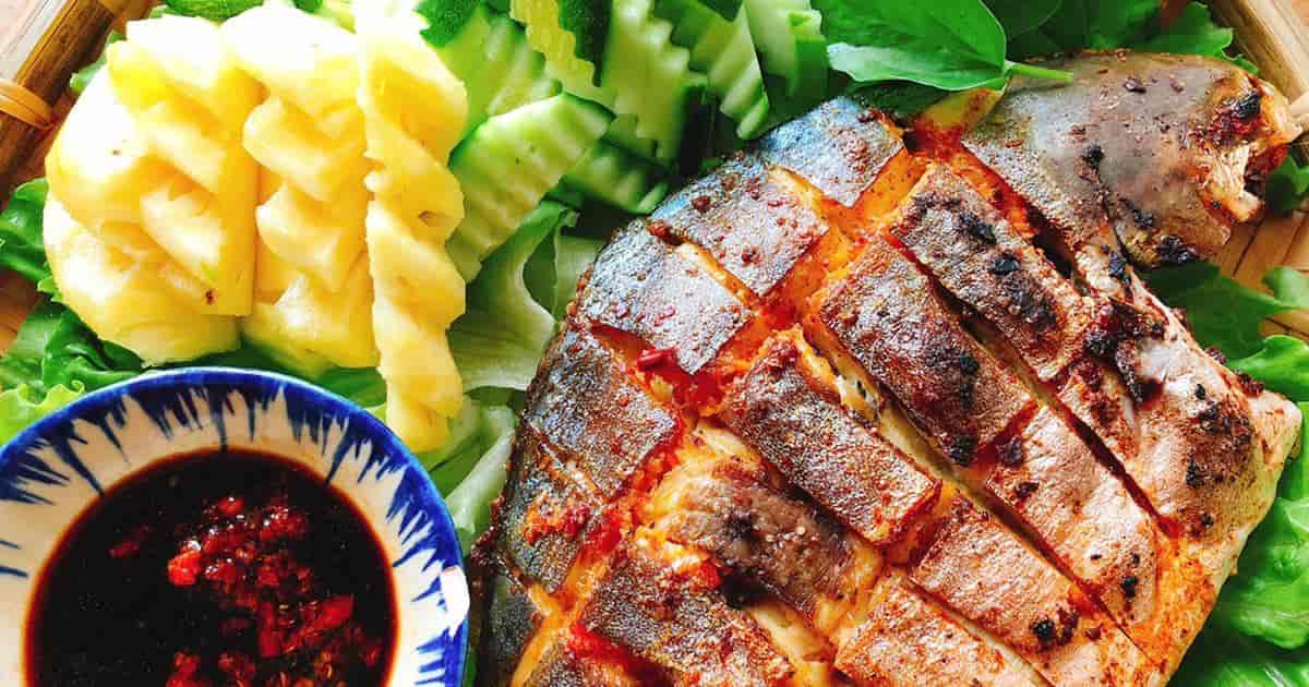Đổi gió ngày cuối tuần với món cá chim nướng muối ớt ngon bá cháy