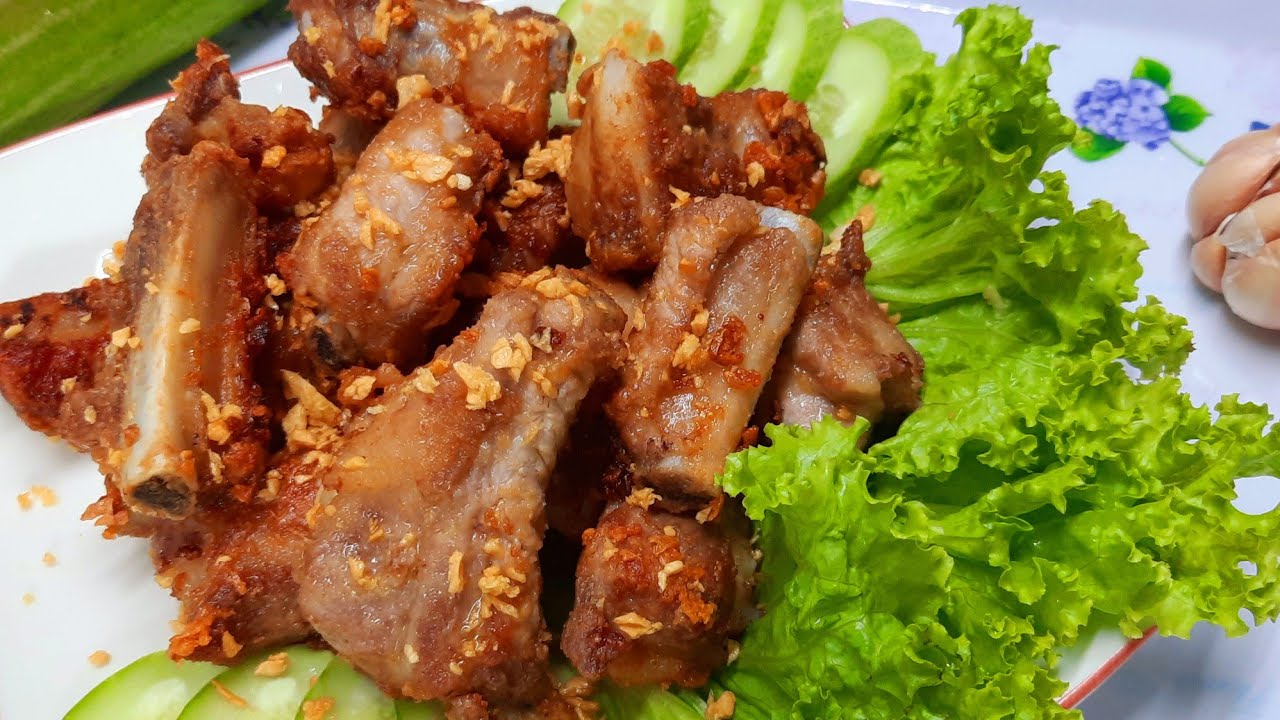 Sườn xào tỏi cực thơm ngon cho bữa tối thêm thú vị