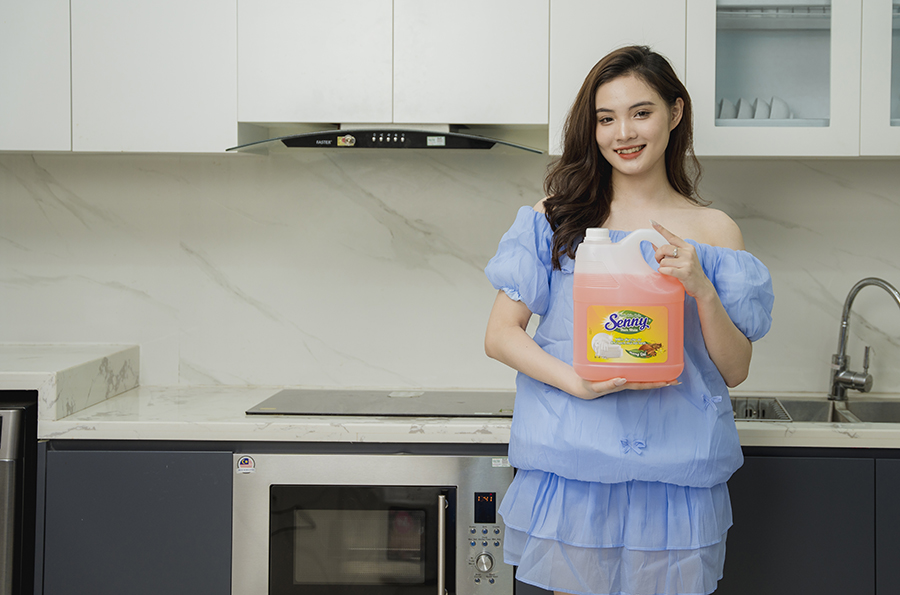 Nước Rửa Chén Senny Hương Quế - Tinh Chất Quế Tự Nhiên, Sạch Mọi Vết Bẩn