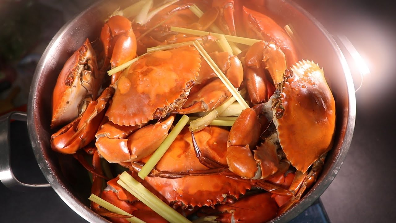 Bí Quyết Hấp Cua Biển Ngon – Giữ Trọn Độ Ngọt Tự Nhiên