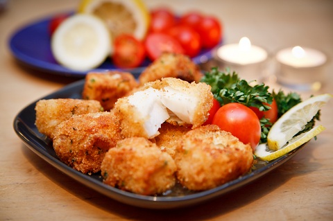 Bí quyết chiên cá tẩm bột giòn tan bên ngoài, mềm ẩm bên trong