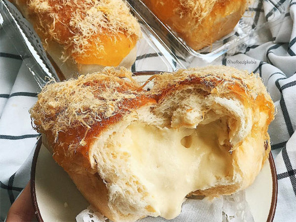 Trào lưu giới trẻ- Bánh mì trào phô mai!