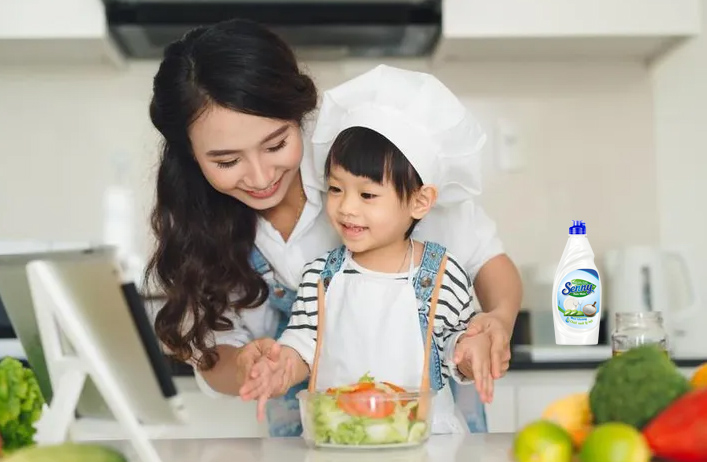 Vì sao phụ nữ Việt tin dùng nước rửa chén Senny?